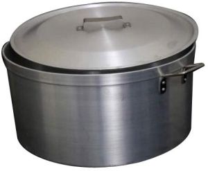 Polished Aluminum Casserole, Feature : Long Life, Light Weight, Fine Finished